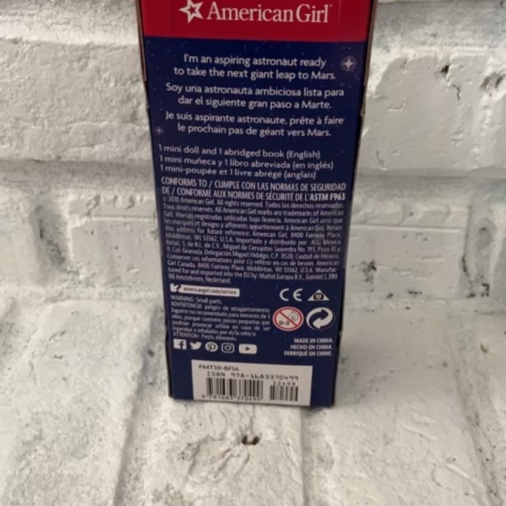 American Girl Luciana Vega Doll in Blue and Pink Box - Picture 4 of 7